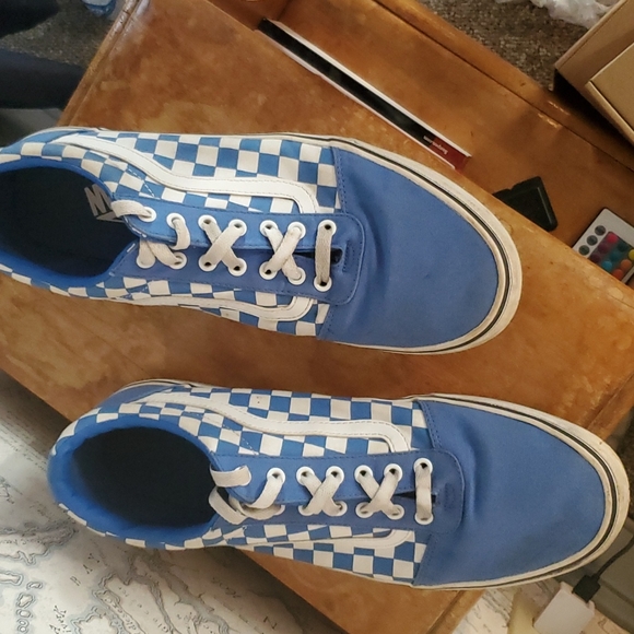Size Men\'s 13 blue/white checkered Vans